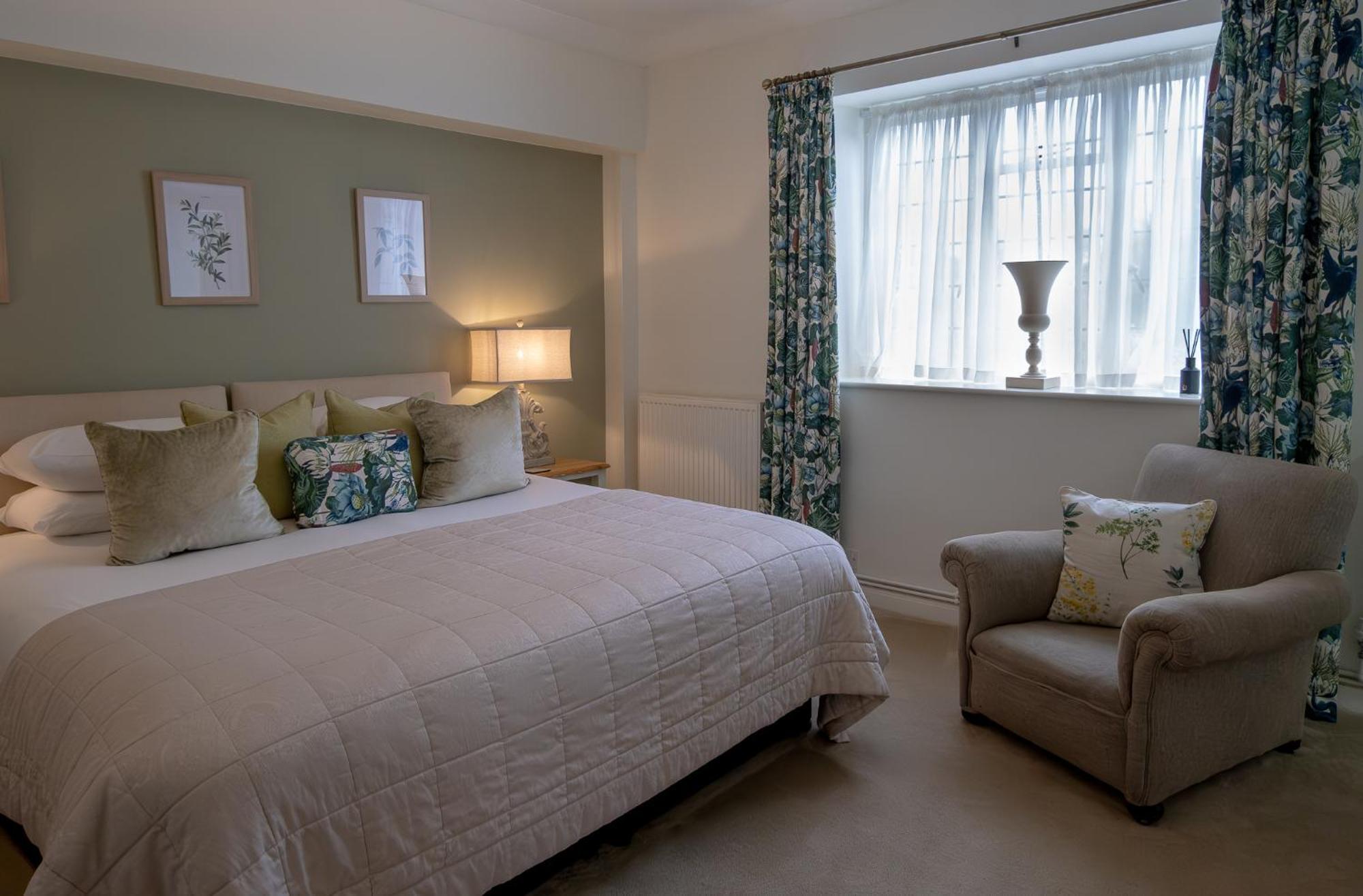Leeds Castle Stable Courtyard Bed And Breakfast Country house *