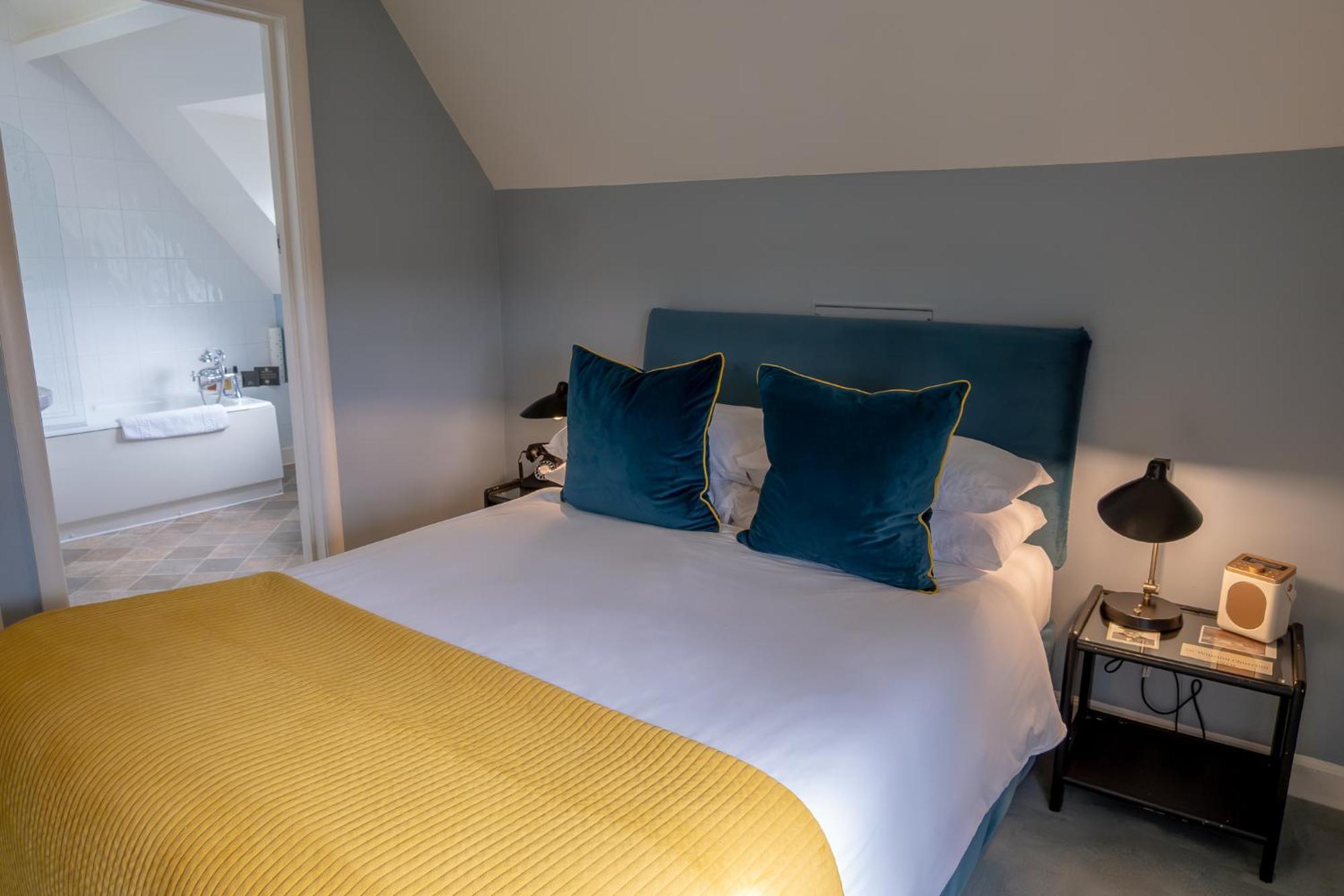 Leeds Castle Stable Courtyard Bed And Breakfast Country house *
