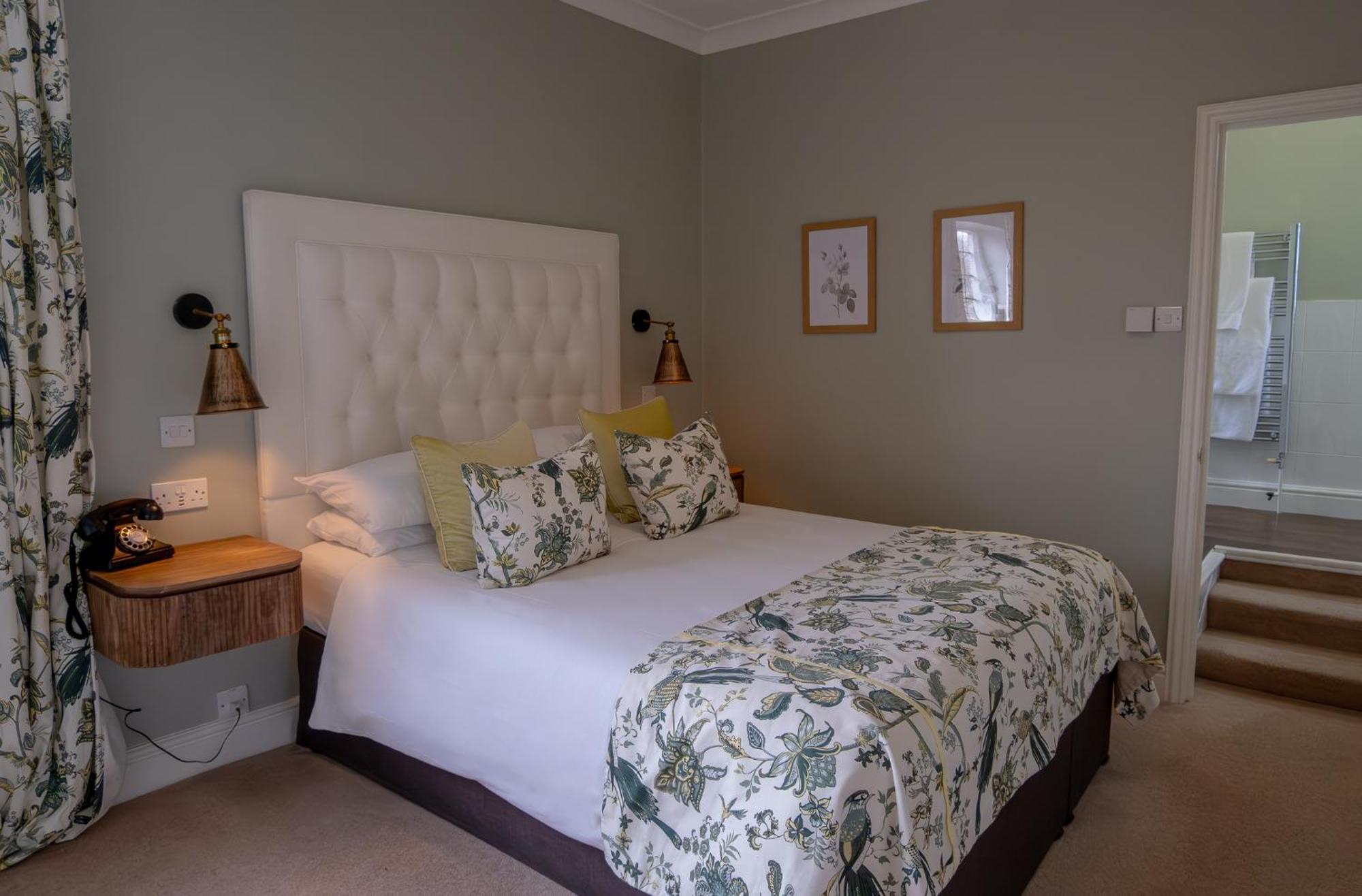 Leeds Castle Stable Courtyard Bed And Breakfast
